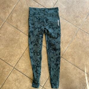 Gymshark Green Camo Seamless Leggings